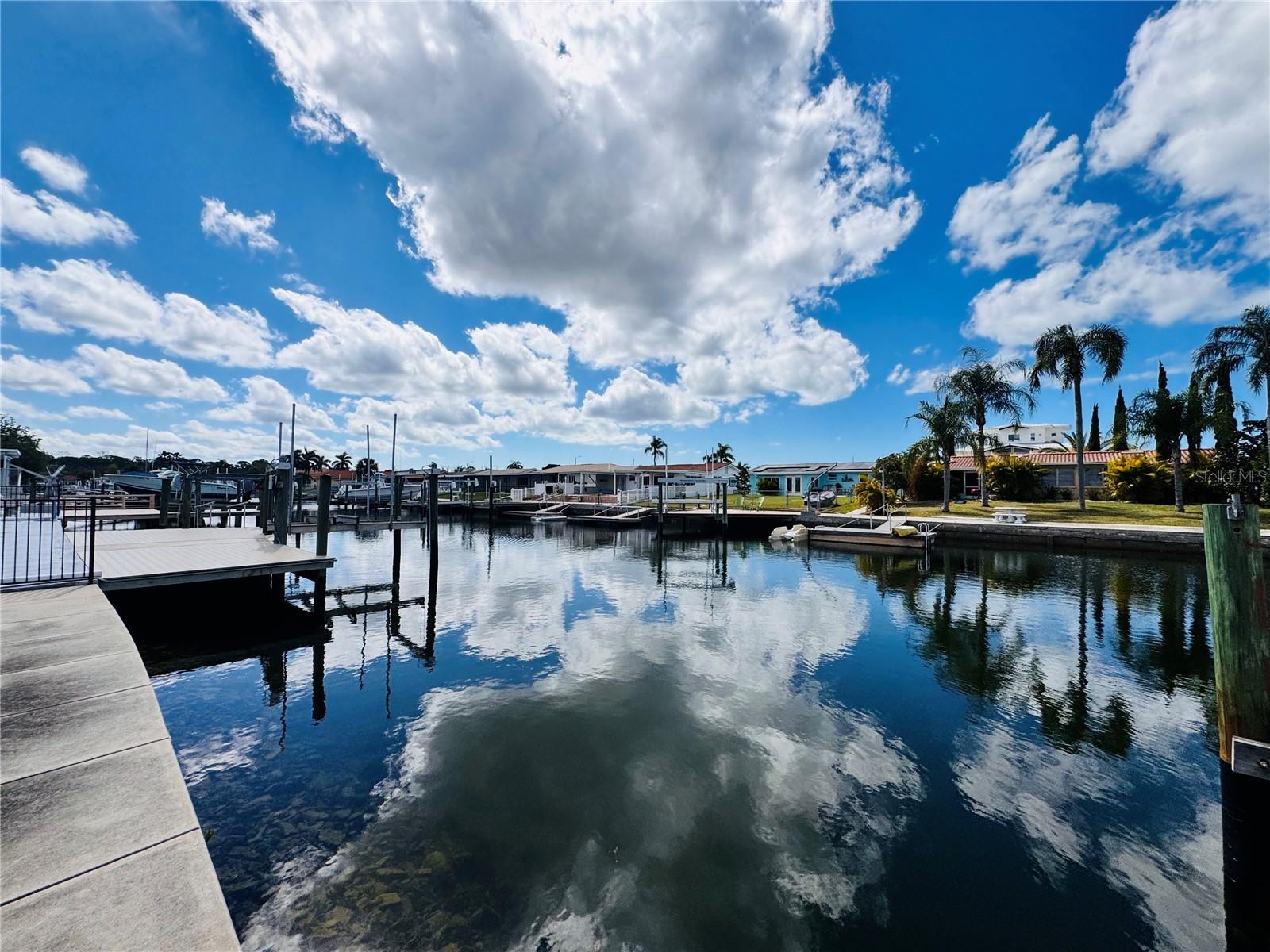 FLOR A MAR - Residential