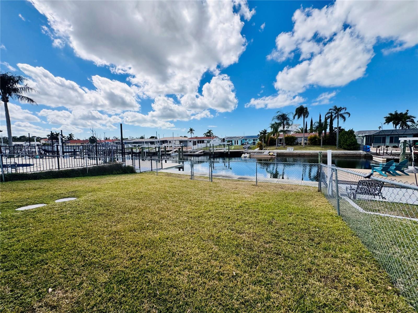 FLOR A MAR - Residential