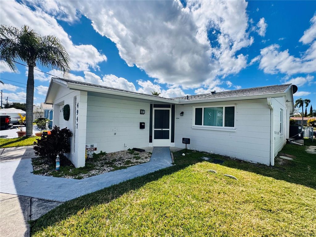 Photo of 4947 Blue Heron Drive, New Port Richey, FL 34652 (MLS # TB8482309)