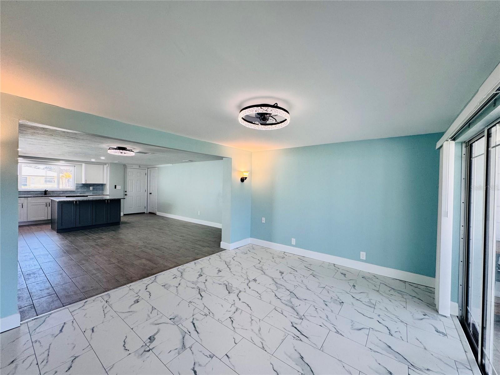 FLOR A MAR - Residential