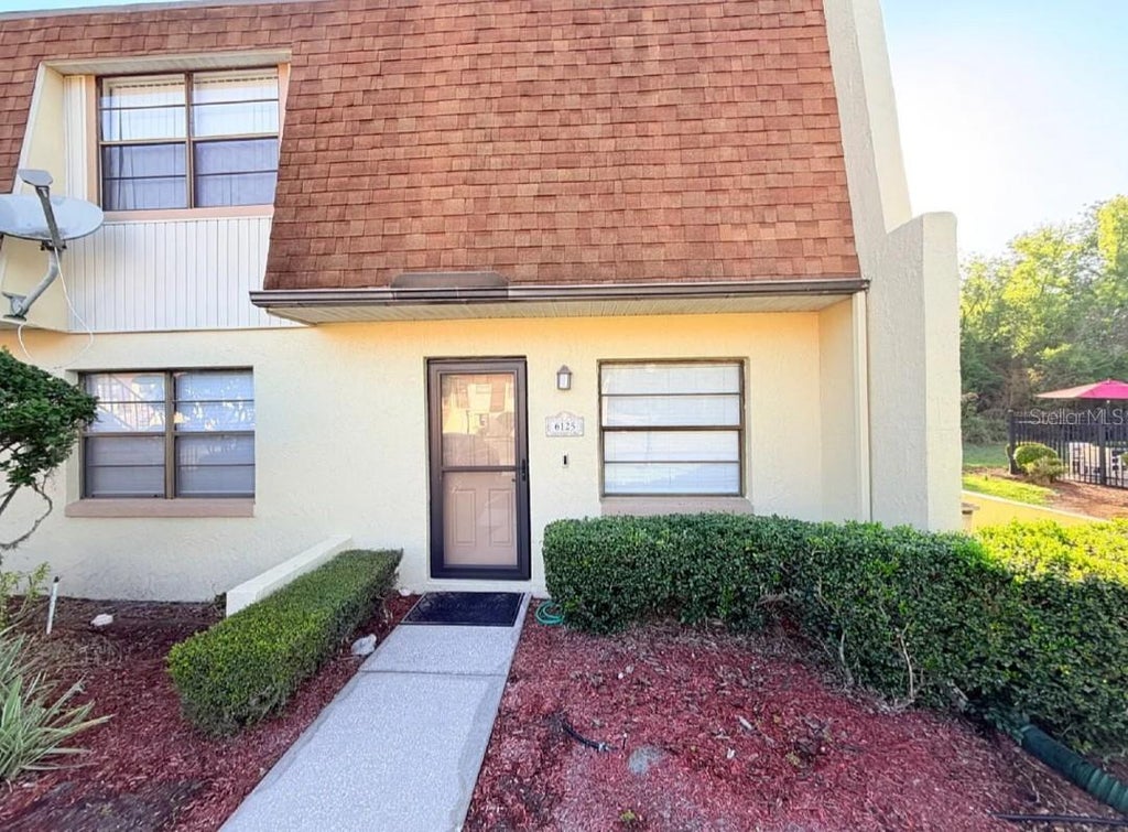 Photo of 6125 Topher Trail #62A, Mulberry, FL 33860 (MLS # L4963969)