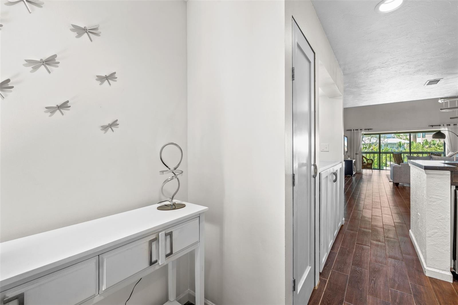 1233 DOCKSIDE PLACE 207