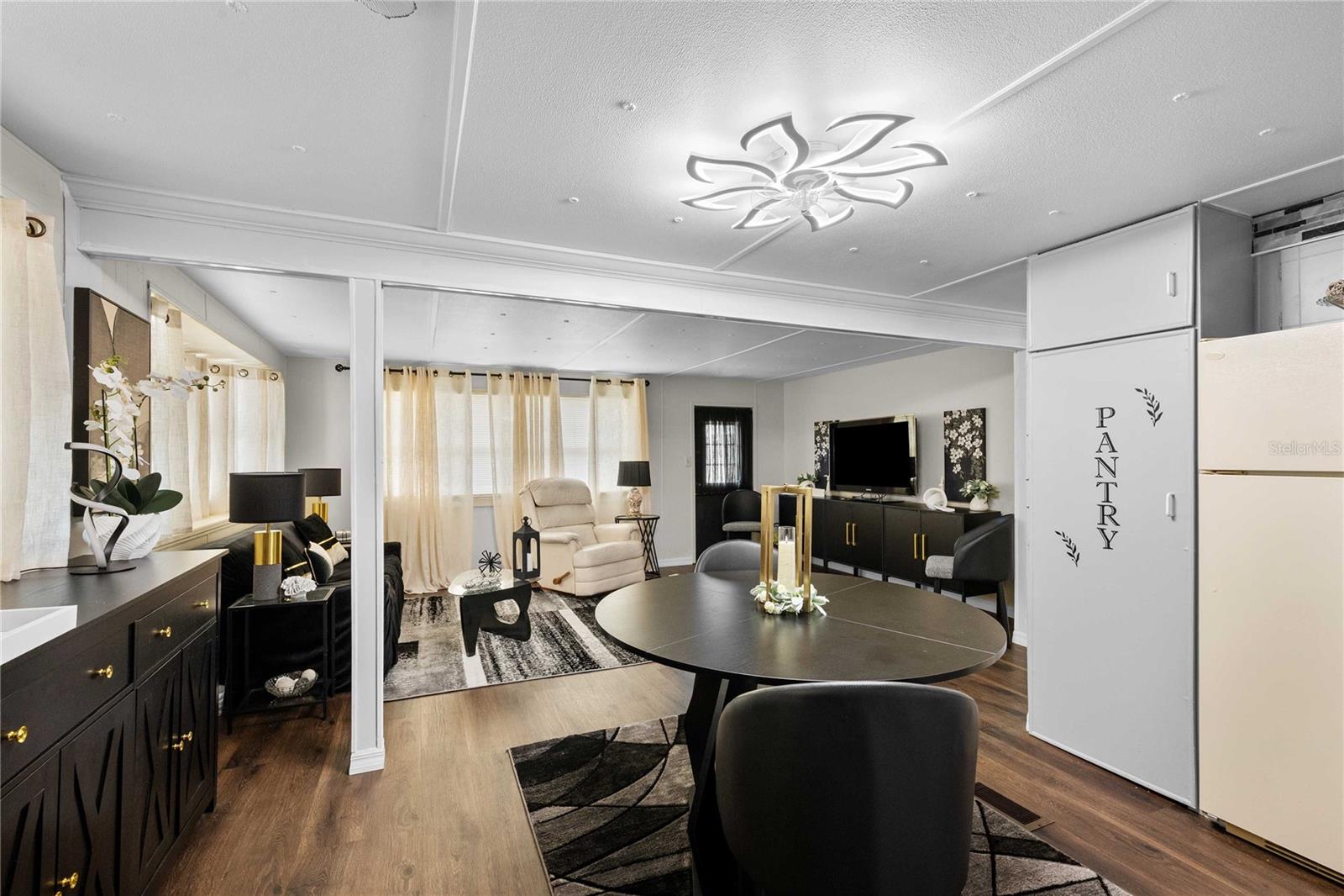 BETMAR ACRES - Residential