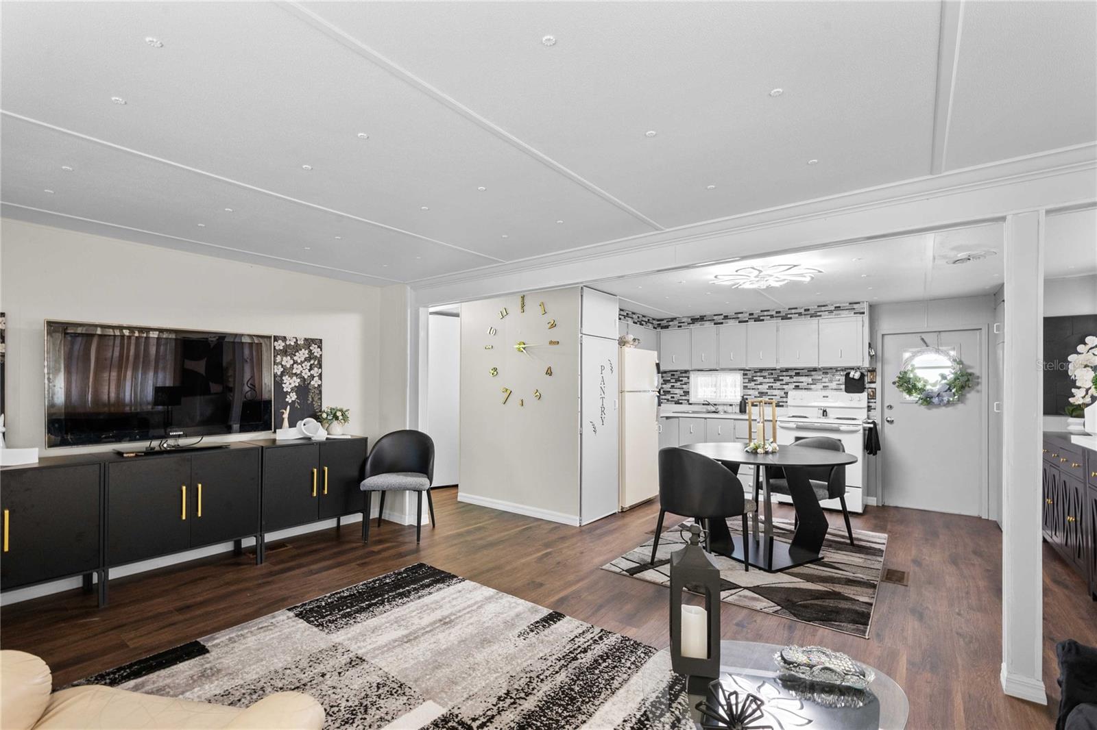 BETMAR ACRES - Residential