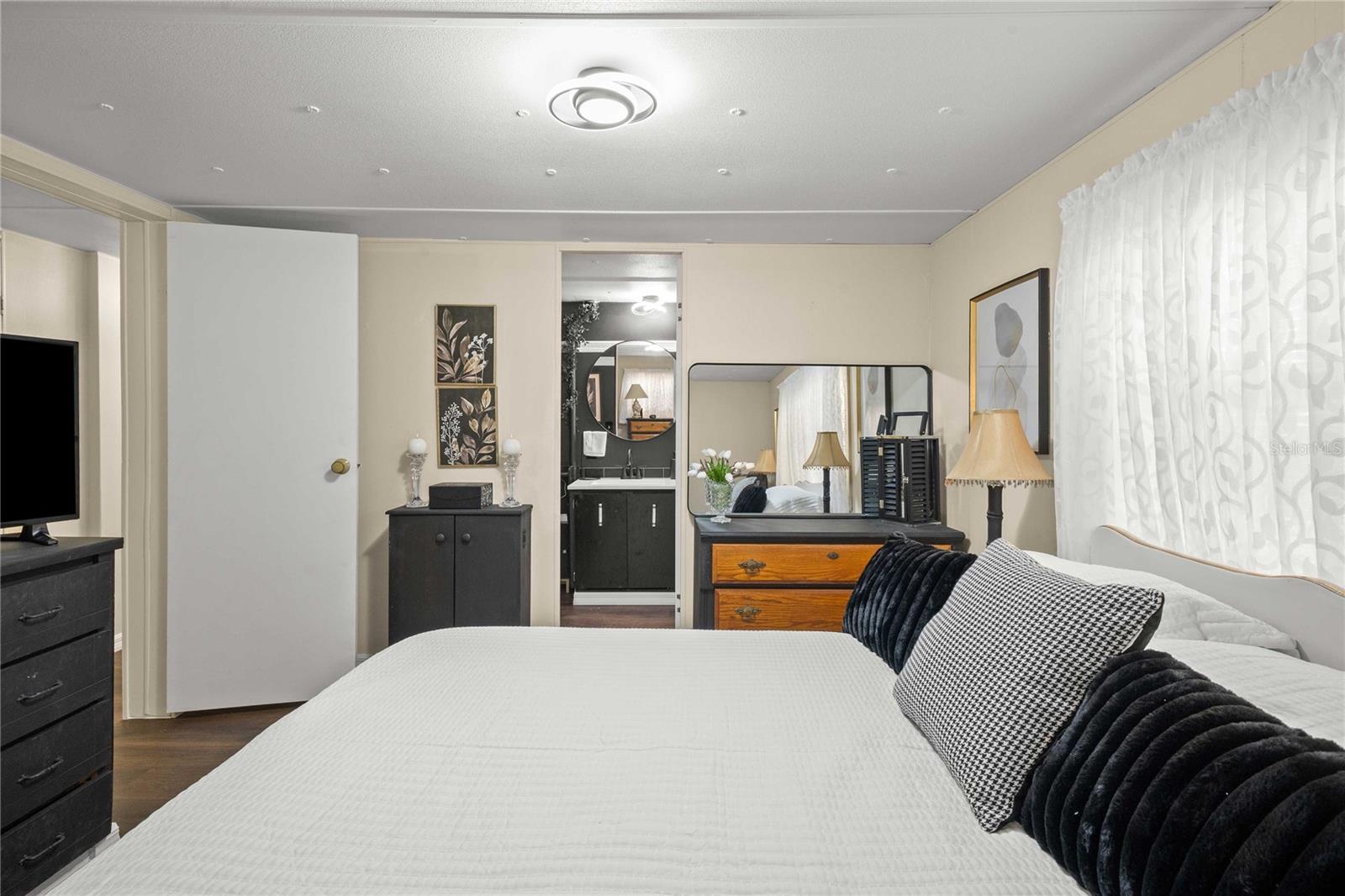 BETMAR ACRES - Residential