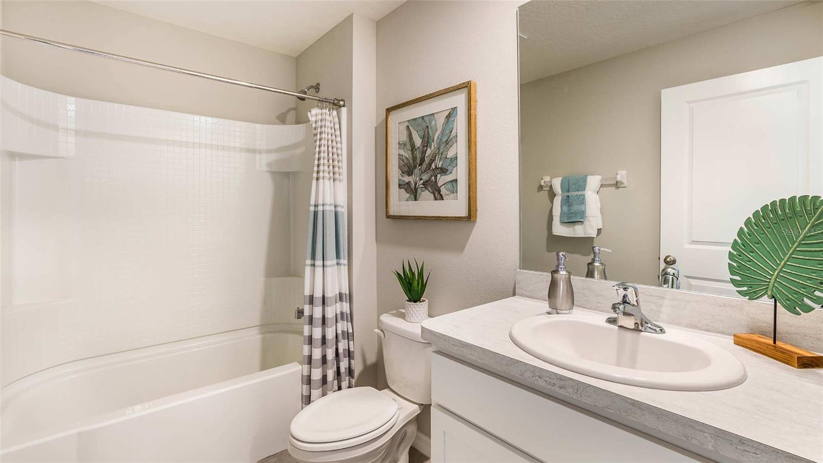 BELLA LAGO - Residential