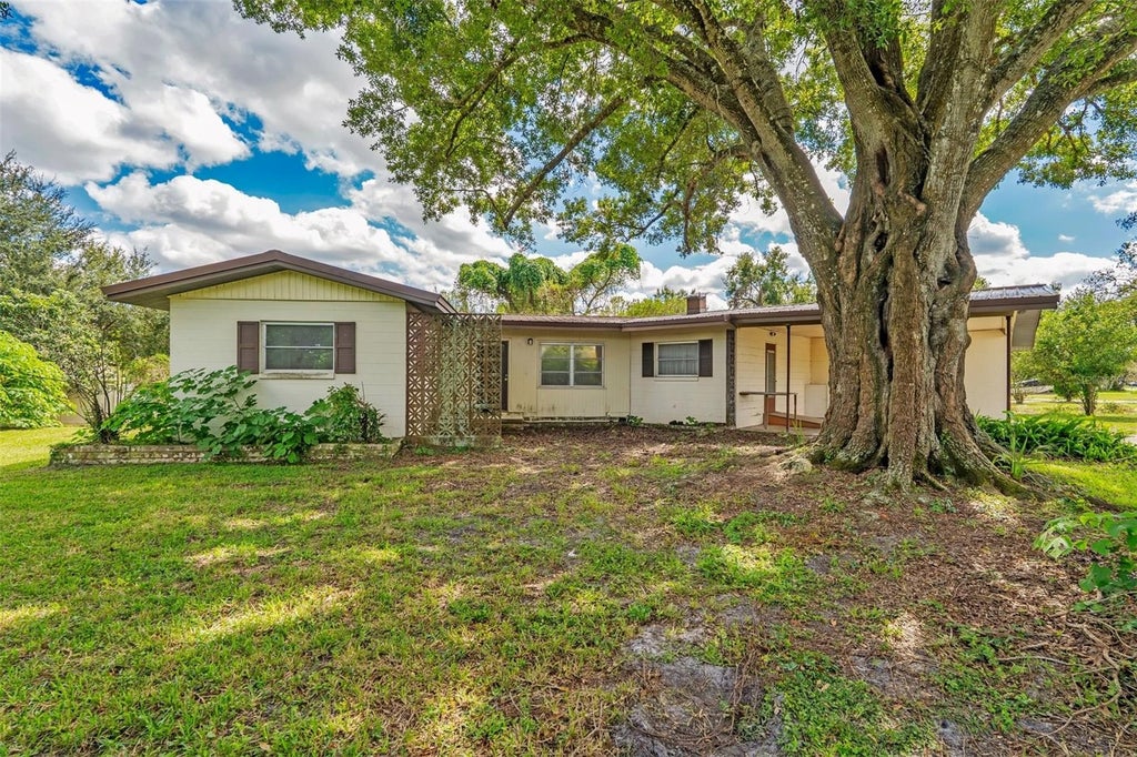 Photo of 4800 Beach Boulevard, Orlando, FL 32803 (MLS # O6446167)