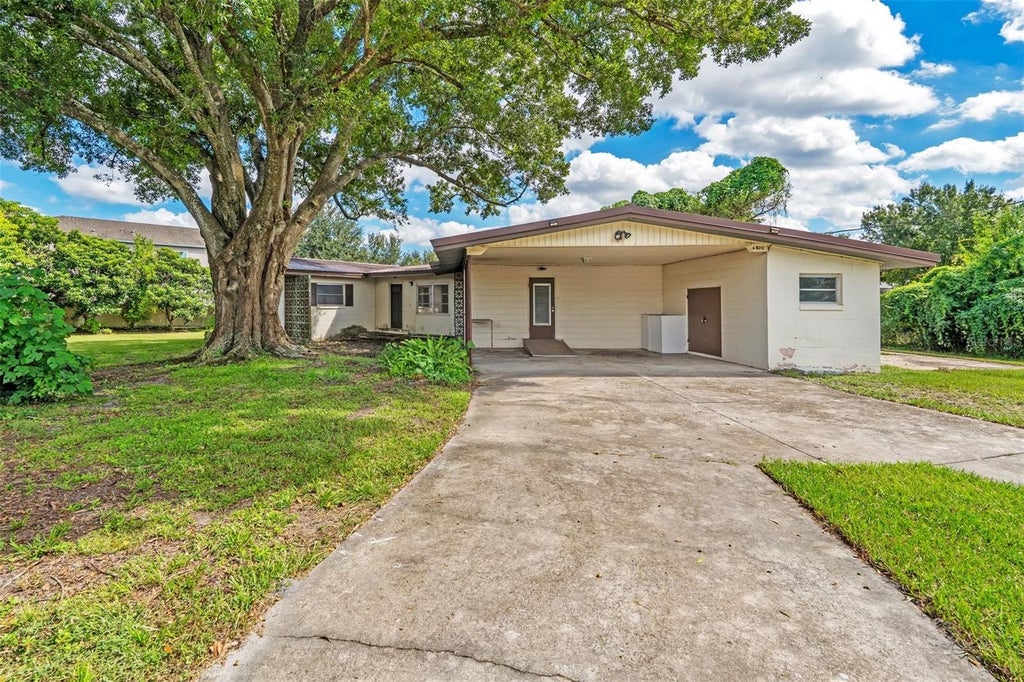Photo of 4800 Beach Boulevard, Orlando, FL 32803 (MLS # O6446167)