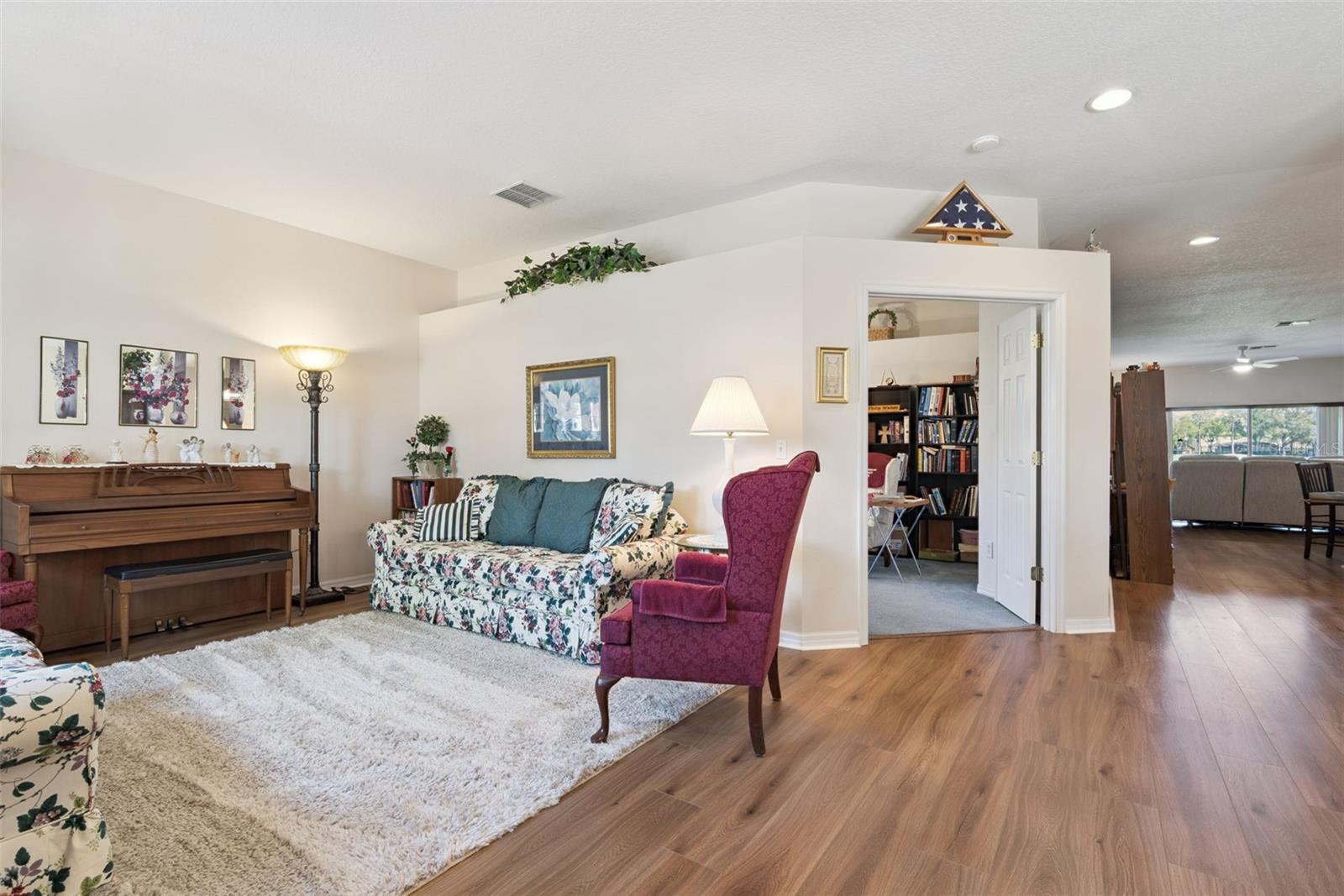 STONEYBROOK WEST - Residential