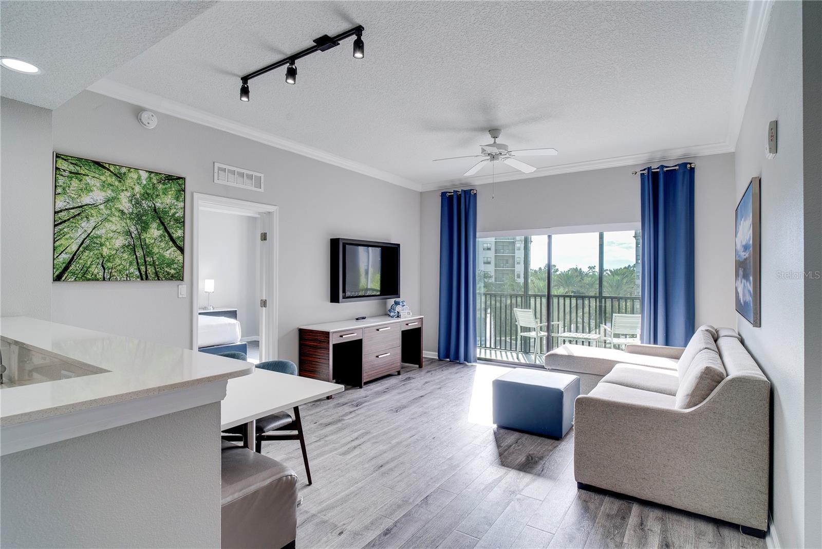 GROVE RESORT - Residential