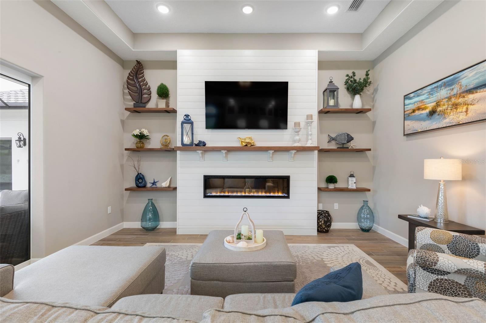 HIDDEN LAKES PH II - Residential