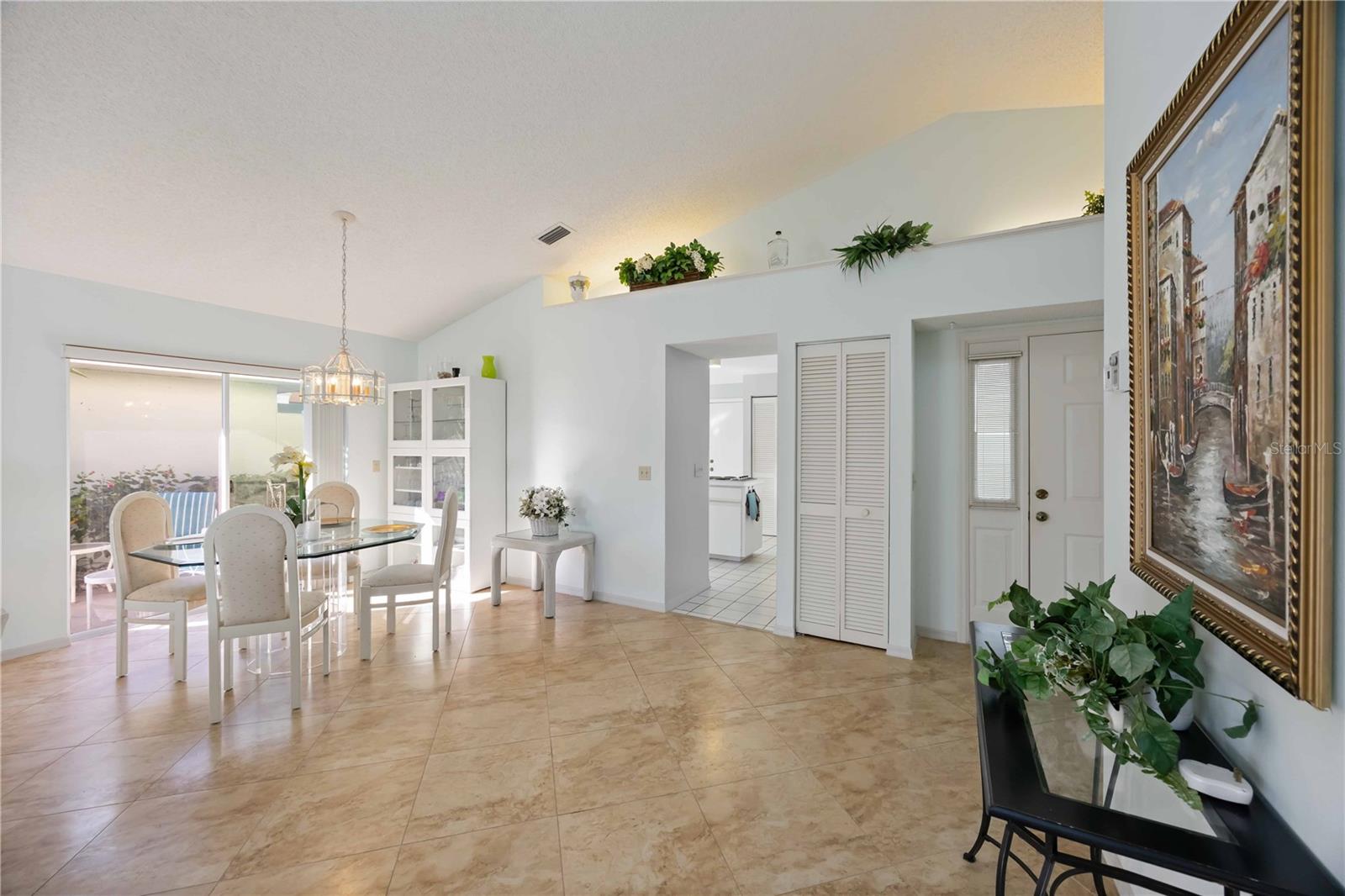 HARRINGTON LAKE - Residential