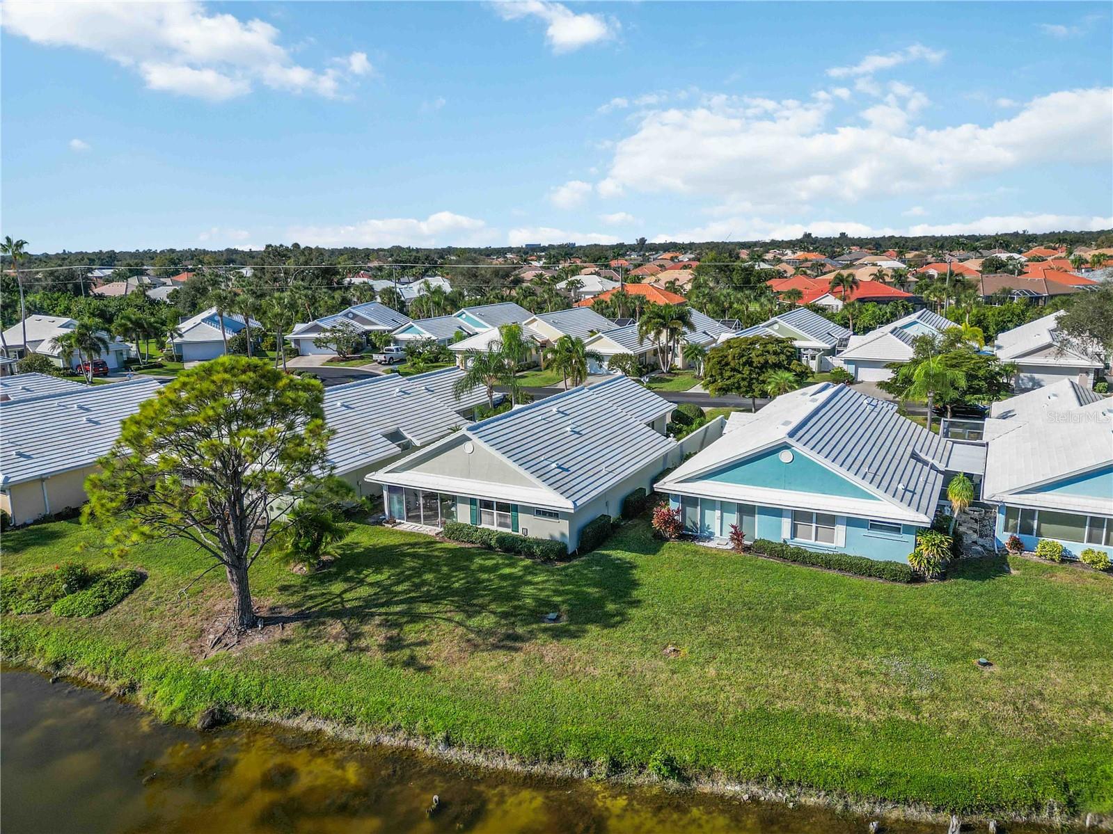 HARRINGTON LAKE - Residential