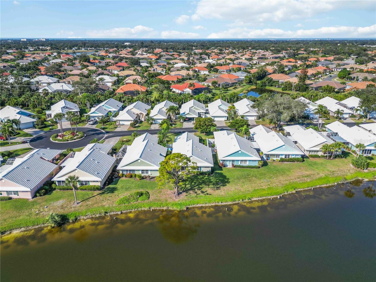 HARRINGTON LAKE - Residential