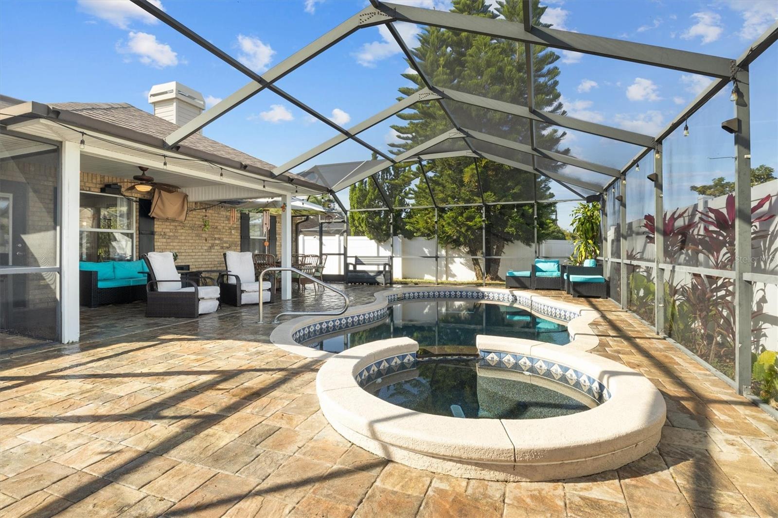 DOVES VIEW - Residential