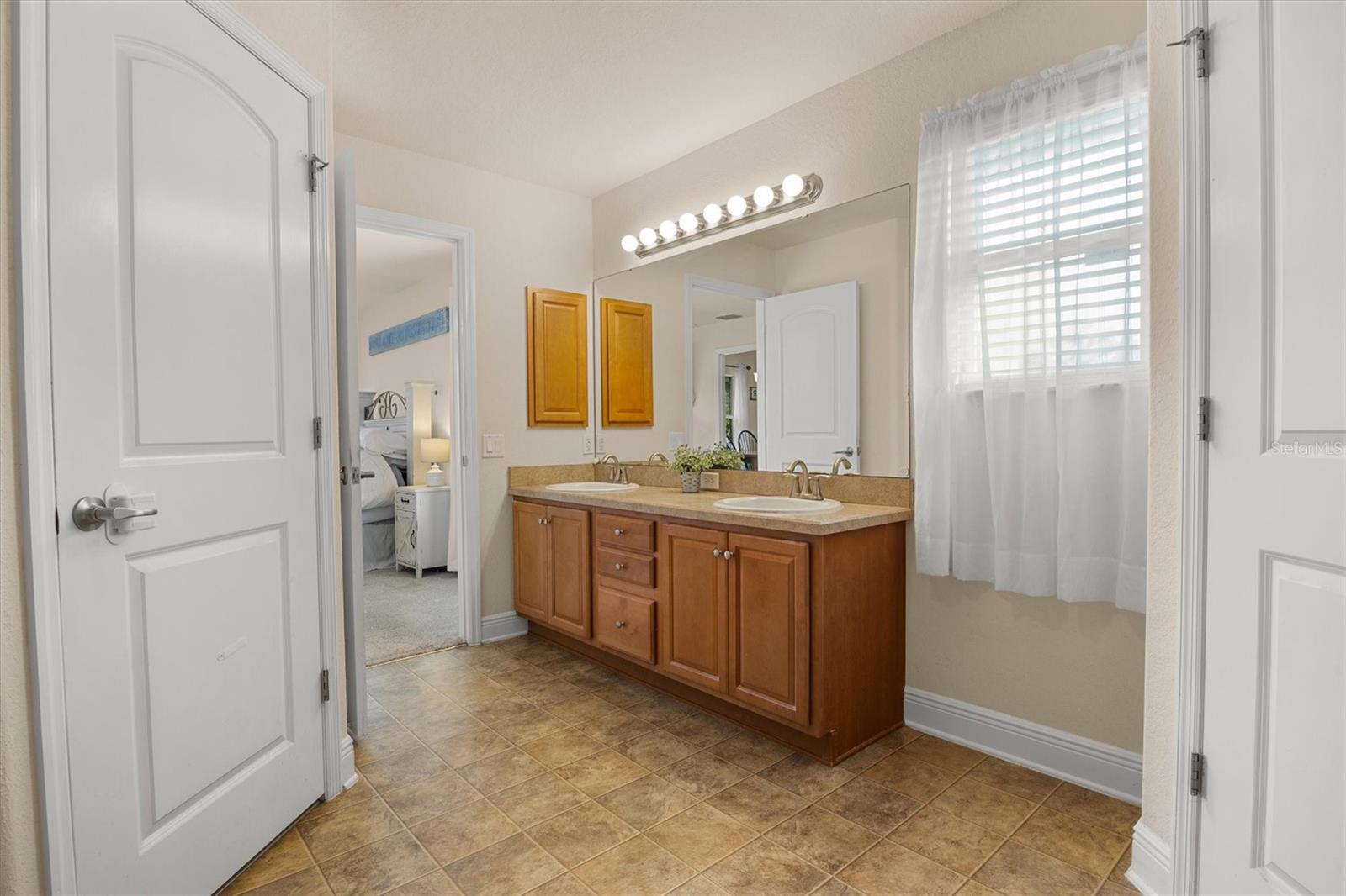 DOVES VIEW - Residential