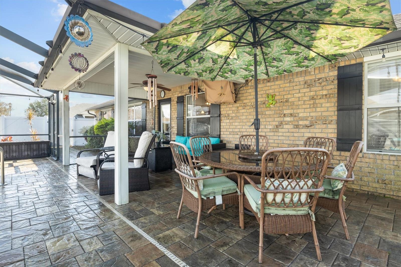 DOVES VIEW - Residential