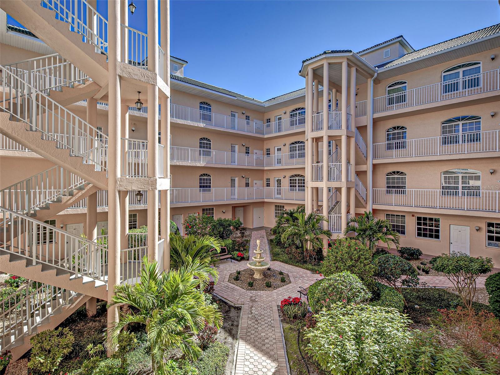 COURTYARDS AT GONDOLA PARK - Residential