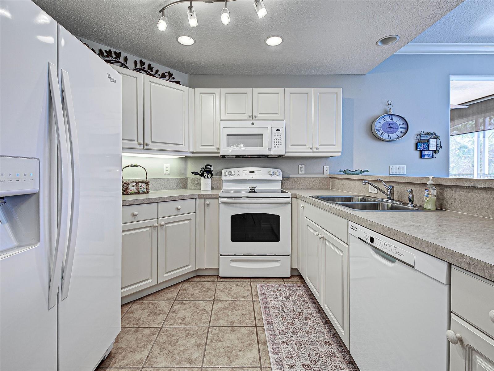 COURTYARDS AT GONDOLA PARK - Residential