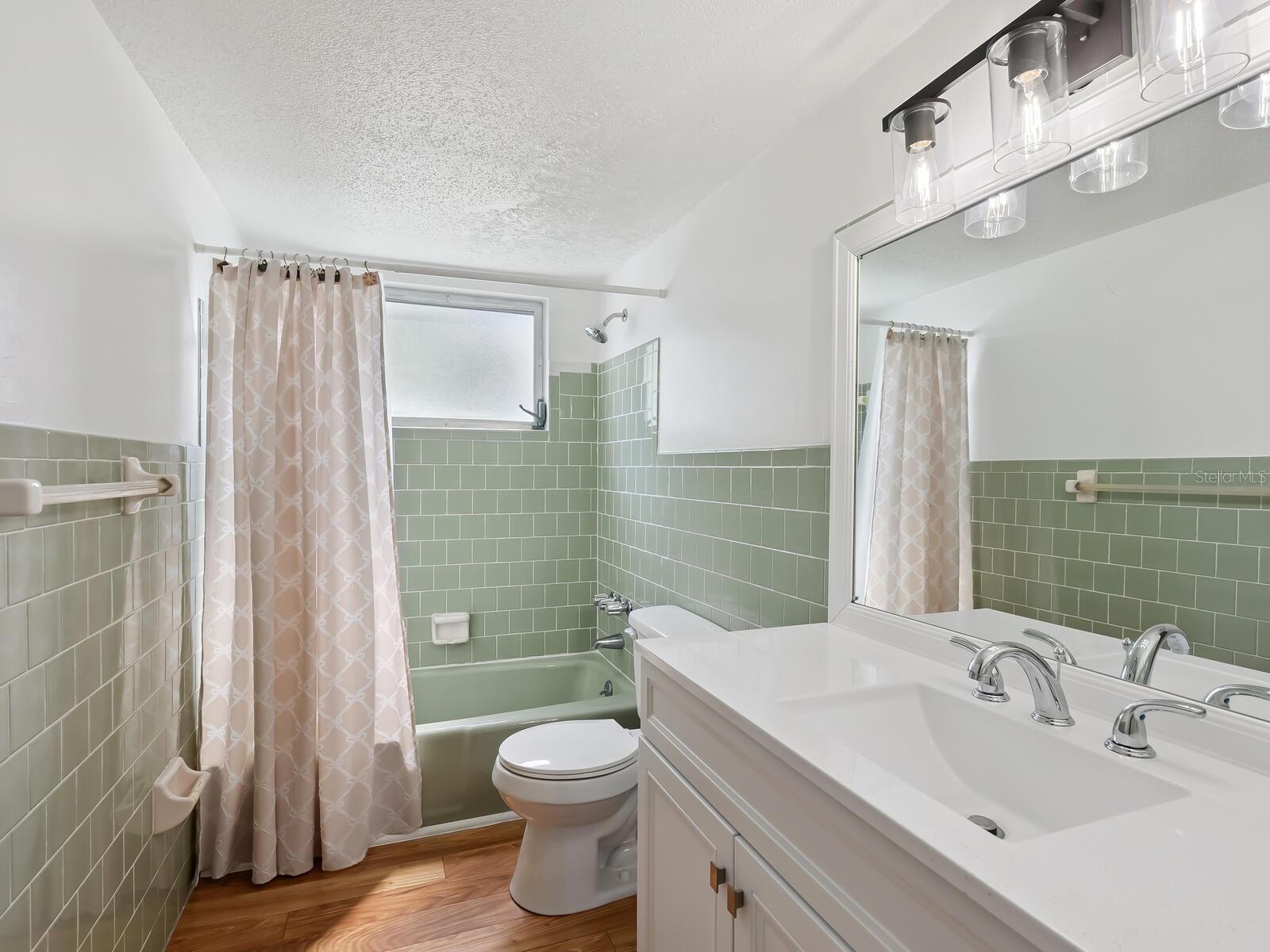 BAYSHORE GARDENS - Residential