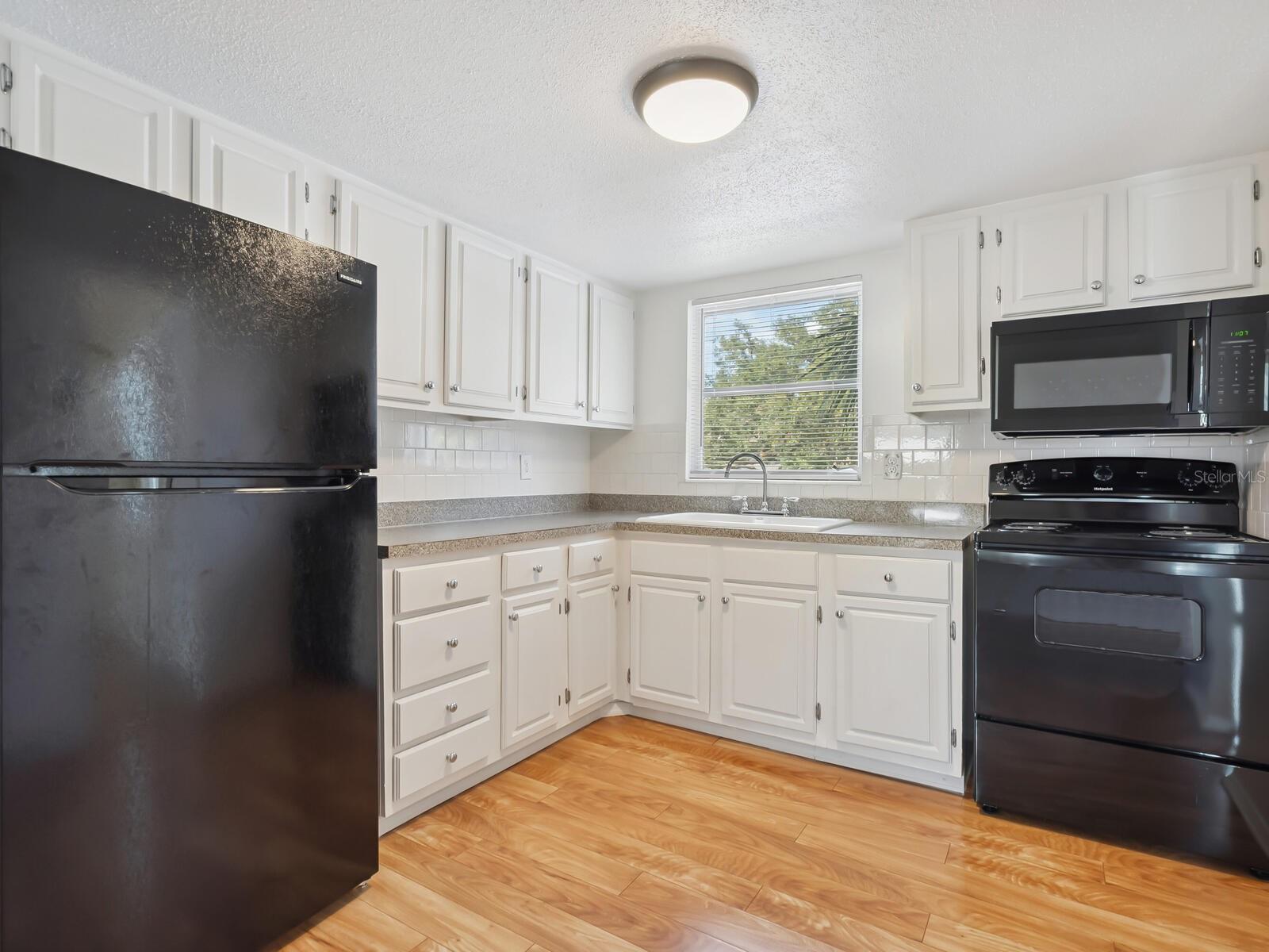 BAYSHORE GARDENS - Residential