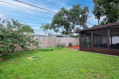 A home in SEMINOLE