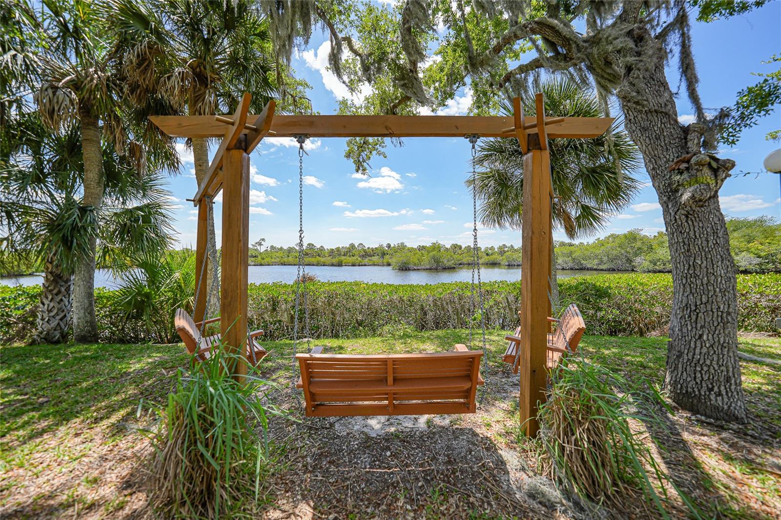 EAGLE POINT MHP - Residential