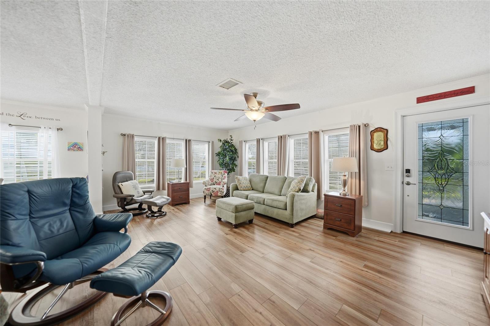 EAGLE POINT MHP - Residential