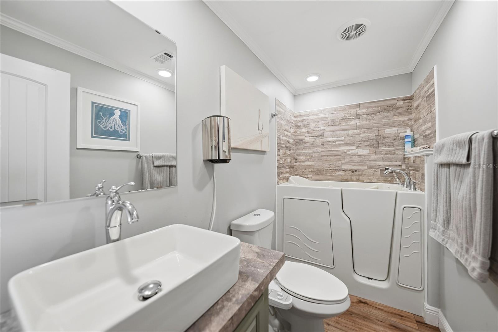 EAGLE POINT MHP - Residential