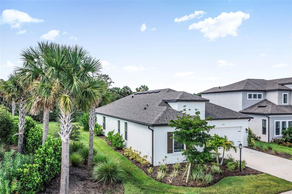 Photo of 10171 Milky Way Circle, Sarasota, FL 34241 (MLS # A4662127)