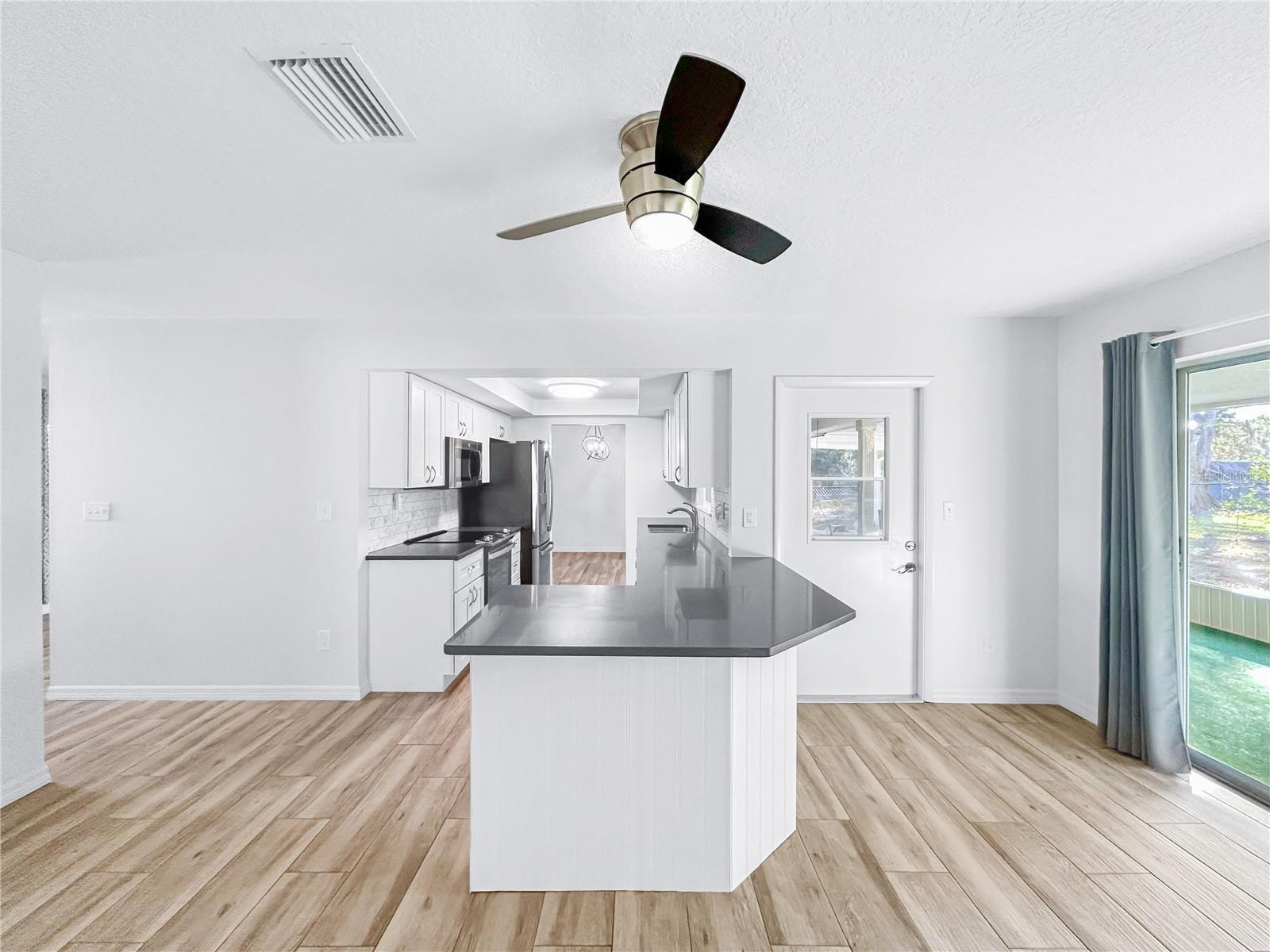 DEL WEBBS SUN CITY FLORIDA UN - Residential