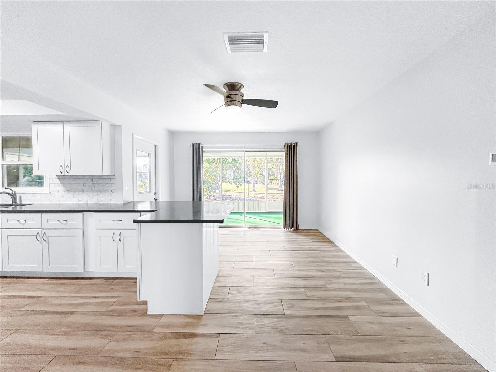 DEL WEBBS SUN CITY FLORIDA UN - Residential