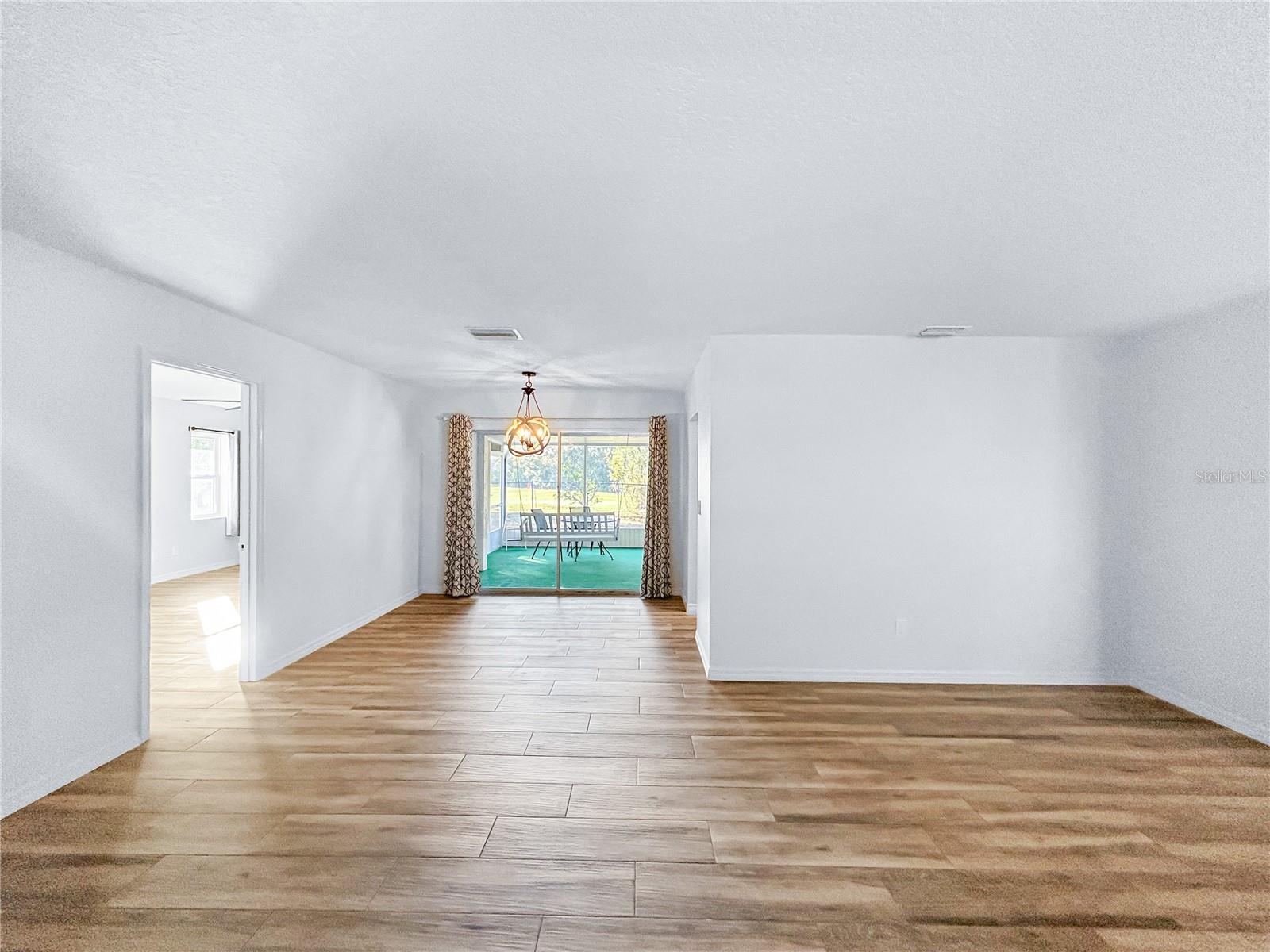 DEL WEBBS SUN CITY FLORIDA UN - Residential