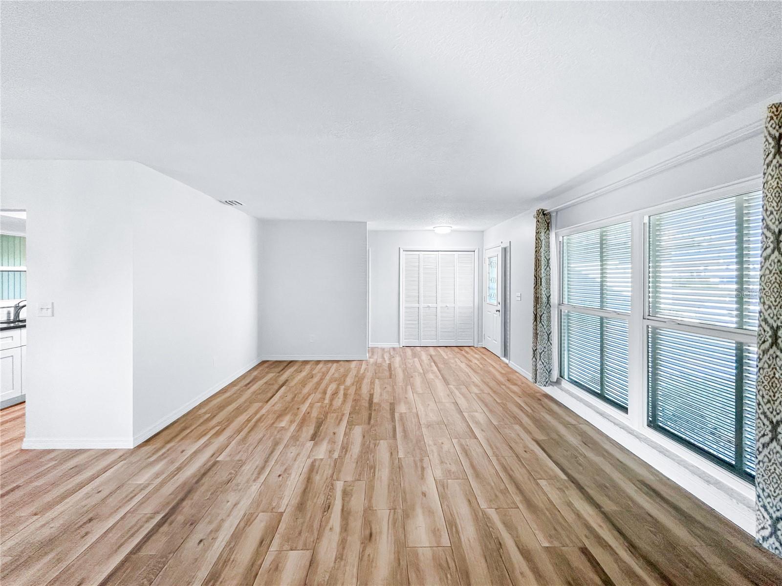 DEL WEBBS SUN CITY FLORIDA UN - Residential