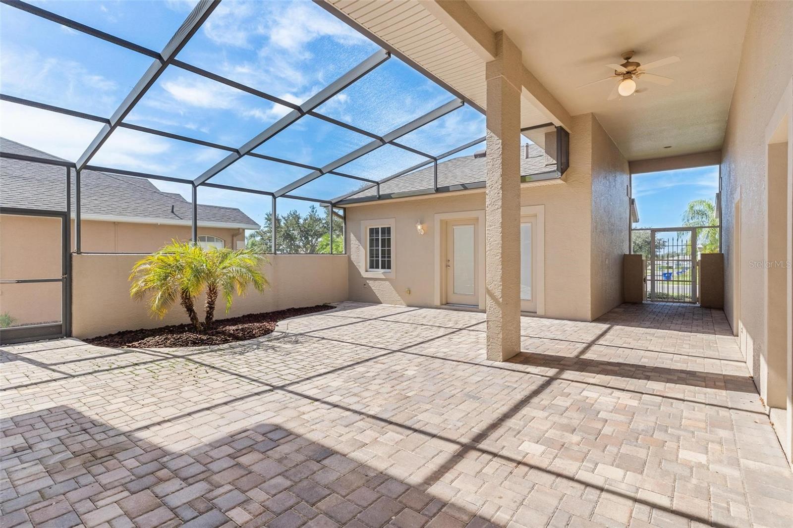 ROYAL HARBOR - Residential