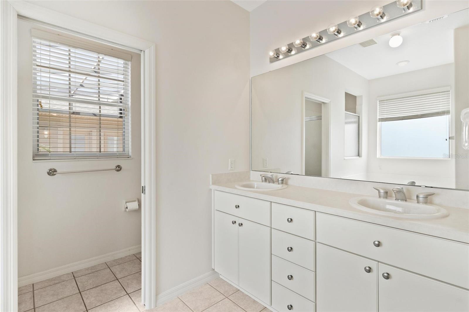 ROYAL HARBOR - Residential