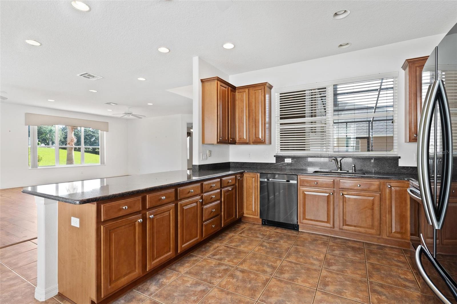 ROYAL HARBOR - Residential