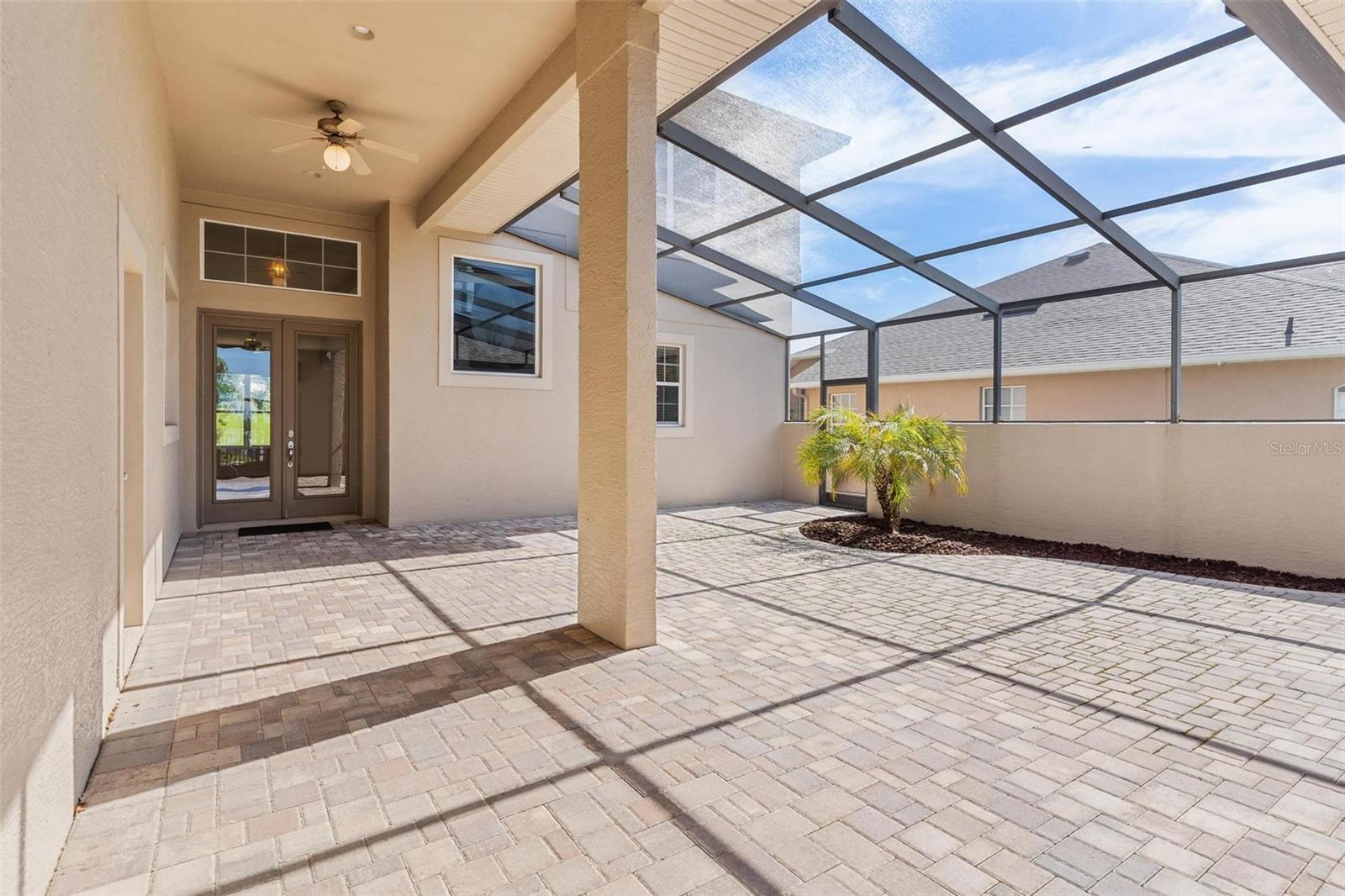 ROYAL HARBOR - Residential