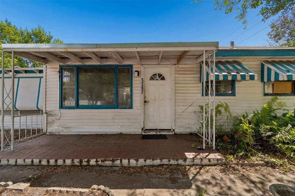 Photo of 5262 5th Avenue N, St Petersburg, FL 33710 (MLS # TB8496254)