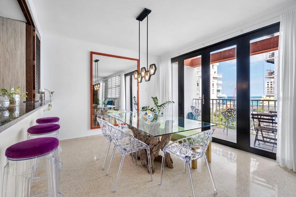 1202 Av Magdalena MAGDALENA 702