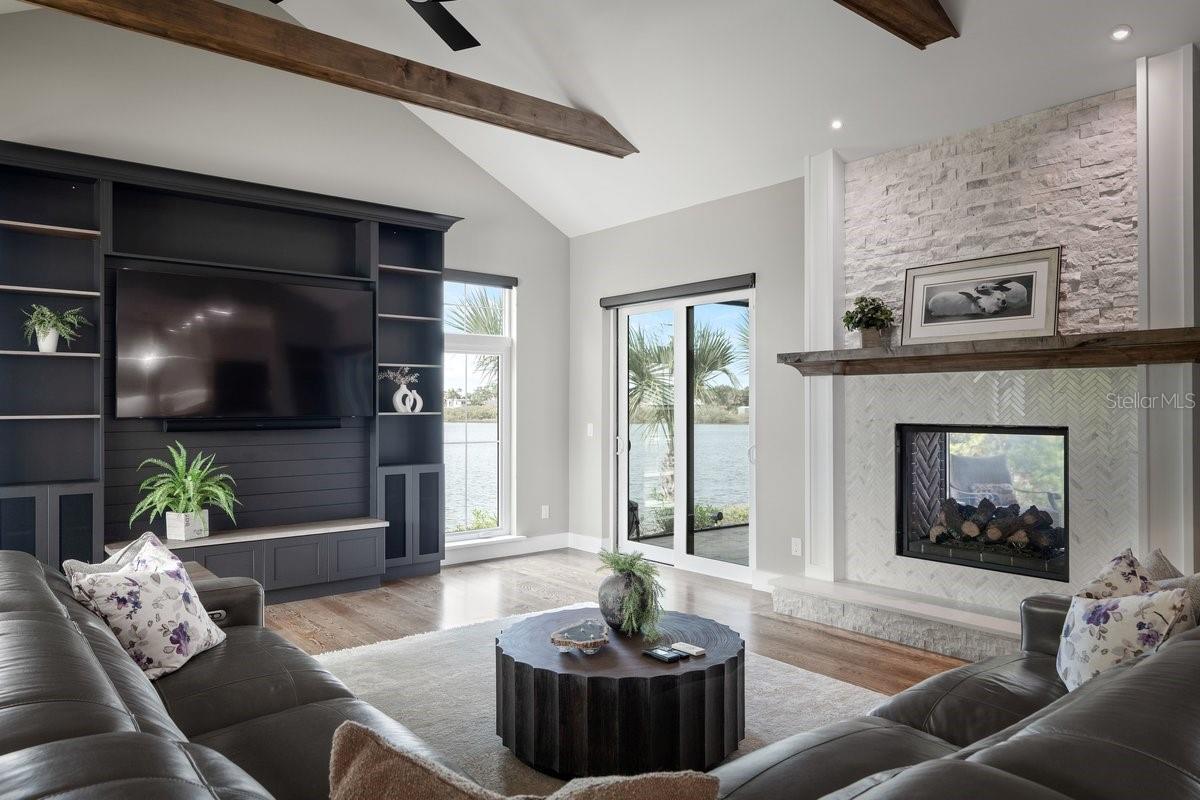 SEASIDE LNDGS - Residential