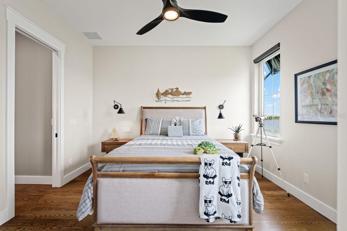 SEASIDE LNDGS - Residential