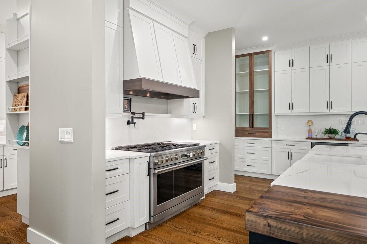 SEASIDE LNDGS - Residential