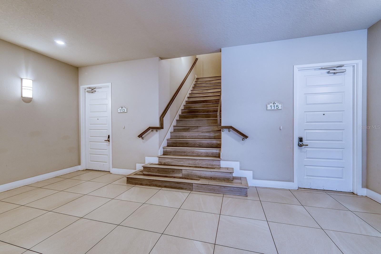 Casas a venda 3 - Jen Dantas 7770 SANDY RIDGE DRIVE 113