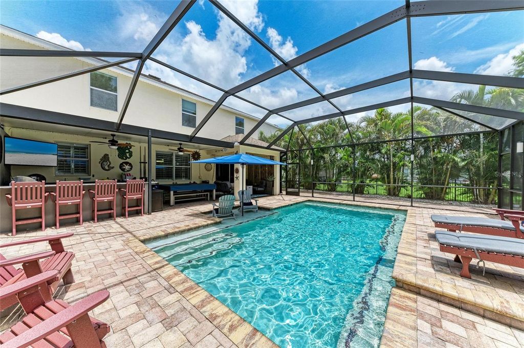 Photo of 3911 91st Avenue E, Parrish, FL 34219 (MLS # A4658389)