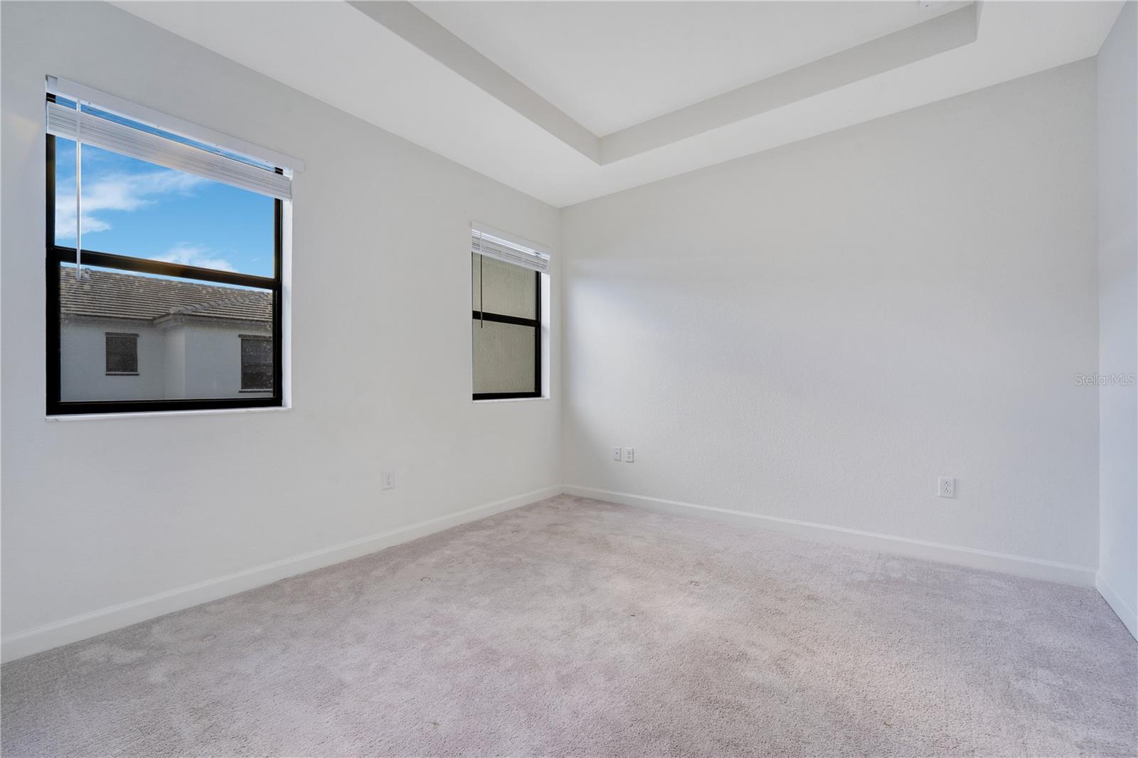 PINE ISLE - Residential