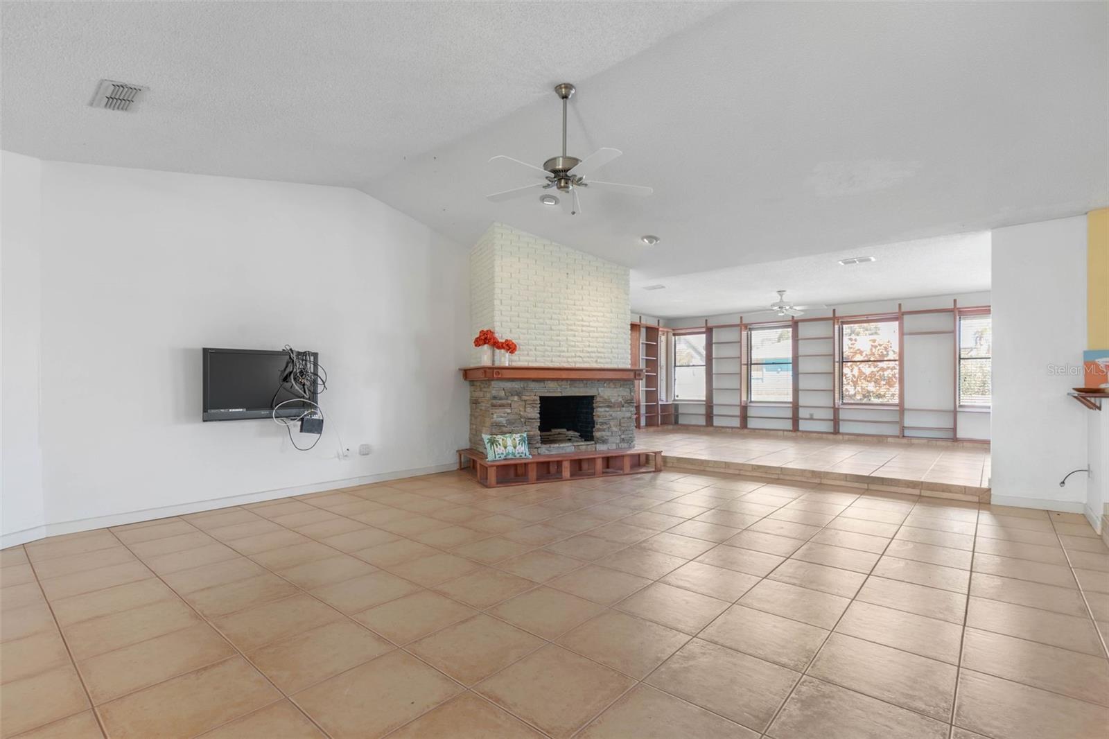 SEABRIDGE SOUTH - Residential