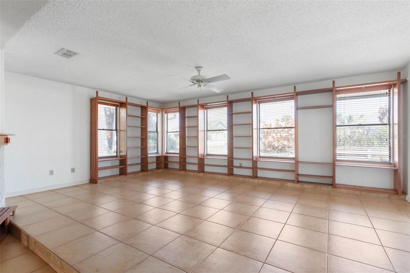 SEABRIDGE SOUTH - Residential