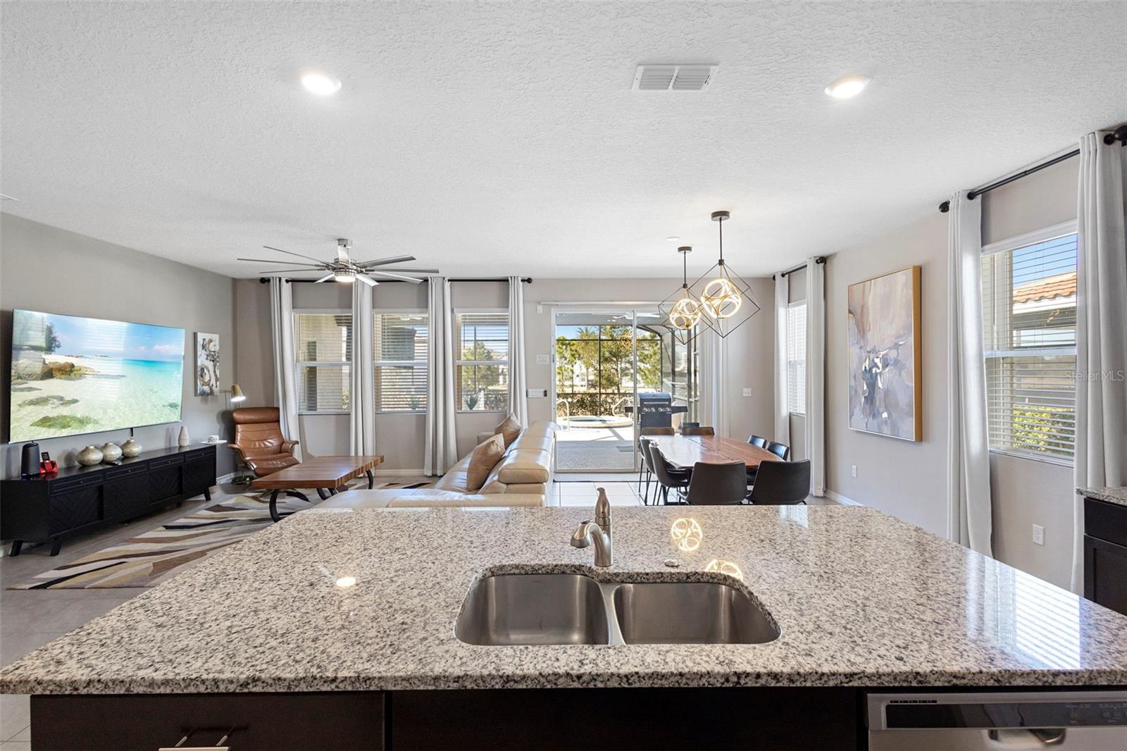 SOLTERRA PH 2D - Residential