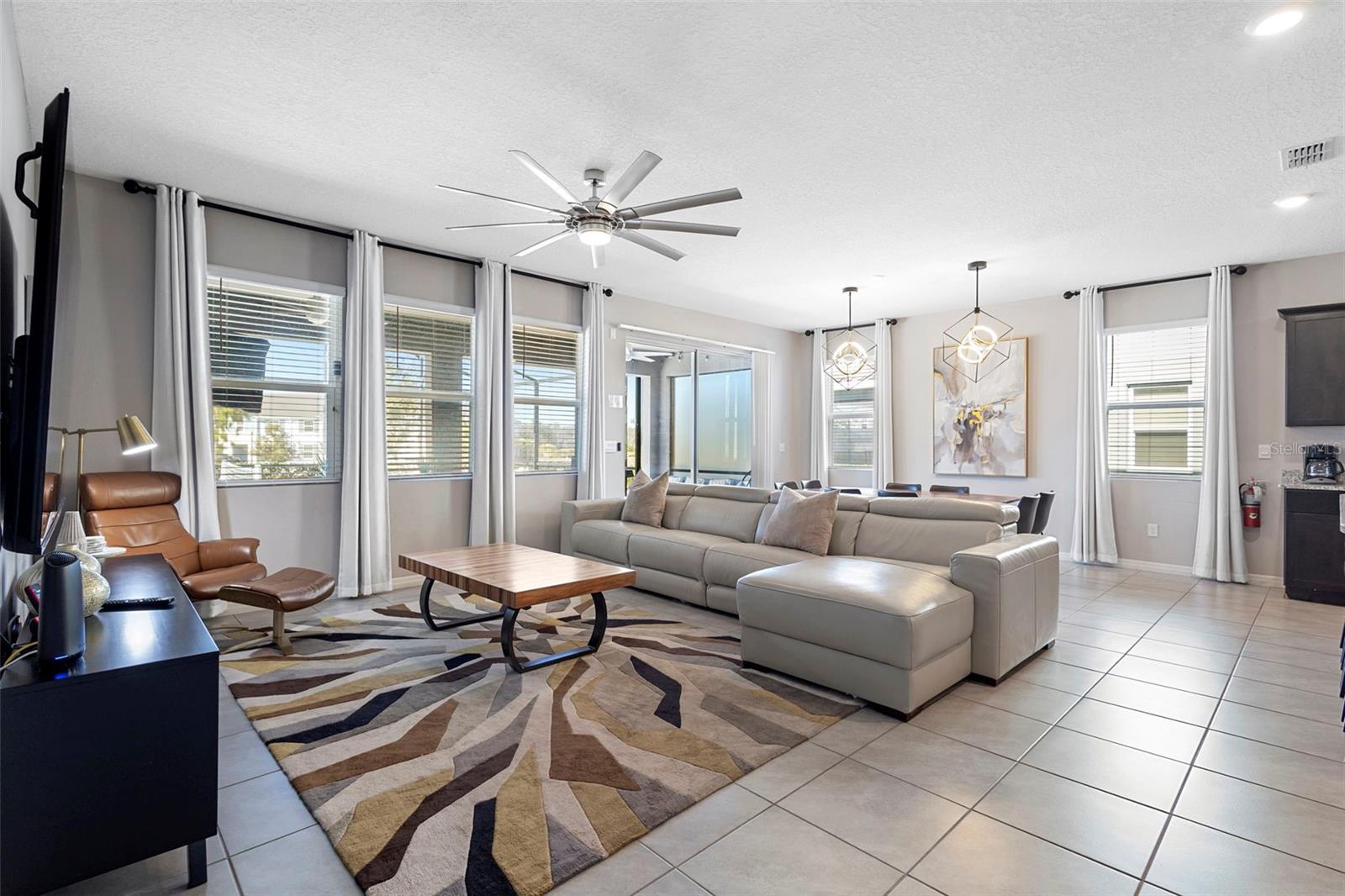 SOLTERRA PH 2D - Residential